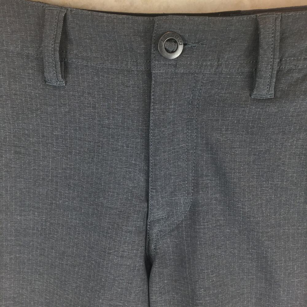 Volcom Gray 4 Way Stretch Board Flat Front Shorts… - image 8